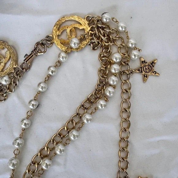 Chanel Vintage Gold and Pearl Chain with Charms Belt/Necklace - Picture 4 of 11